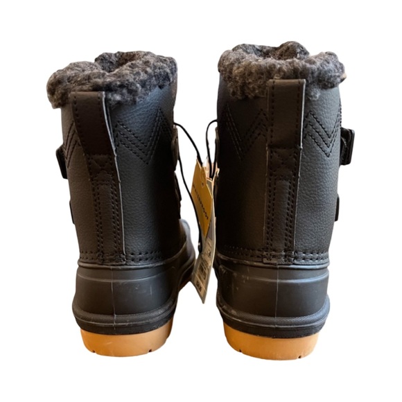 Boys Denver waterproof snow boots by Cat & Jack. - Picture 4 of 7